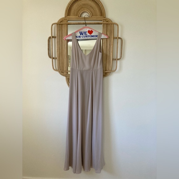 Show Me Your Mumu Jenn Maxi Dress in Show Me the Ring Crisp XXS - Picture 2 of 5
